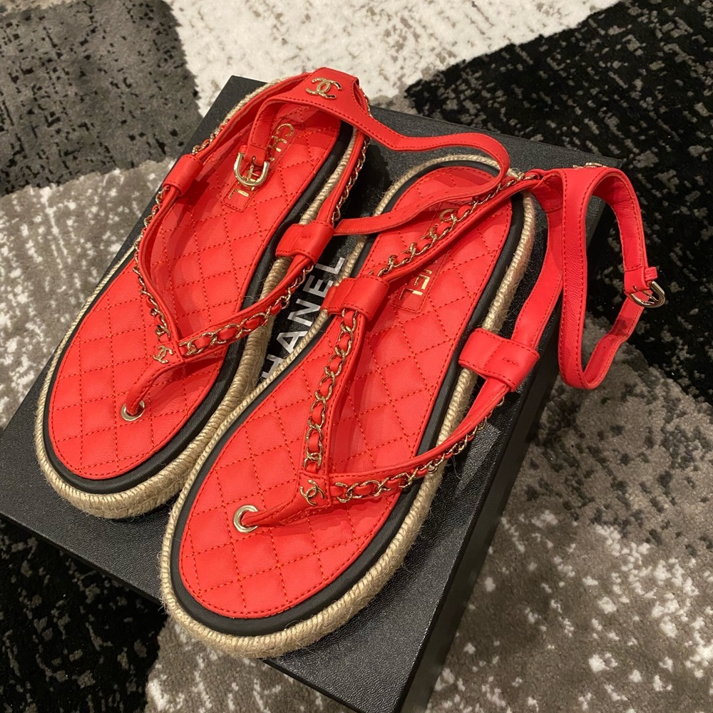 CHANEL Sandals
